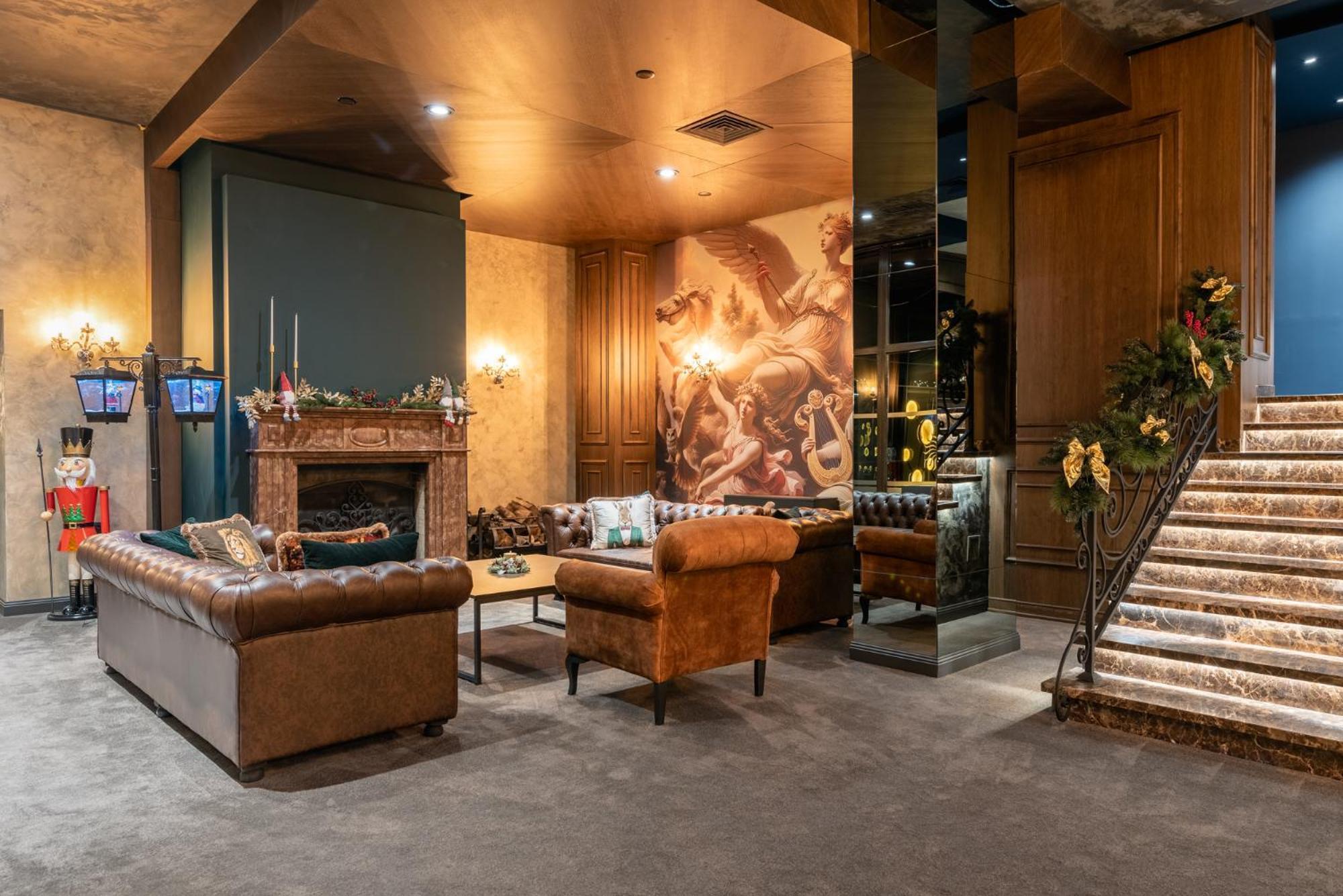 Premier Luxury Mountain Resort Bansko Exteriör bild The interior of the 19th-century villa
